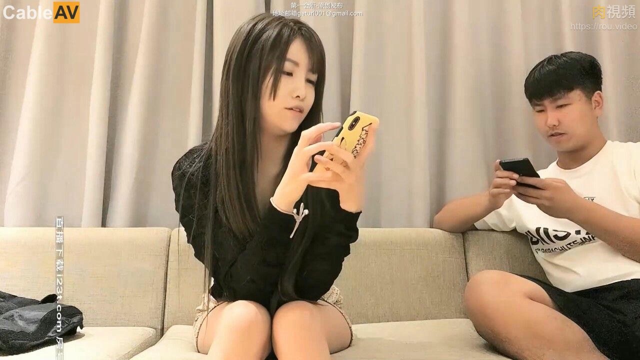 【小宝寻花】2020.8.8-约了个黑衣妹子TP啪啪，脱光光舌吻调情口交上位骑乘勐操